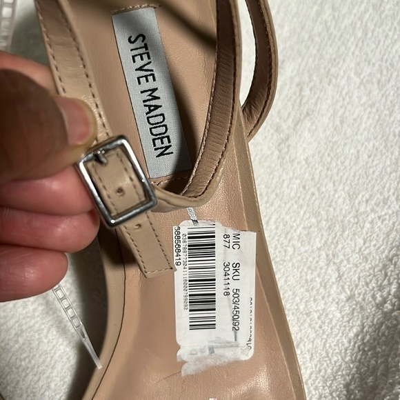 Steve Madden Women's Tan Block Heel Sandals - Picture 5 of 11